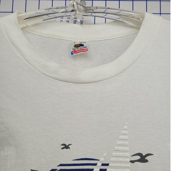 Fruit of the Loom Single‑Stitch Puffy Graphic Tee Retro Vintage‎ Menswear - Picture 6 of 12